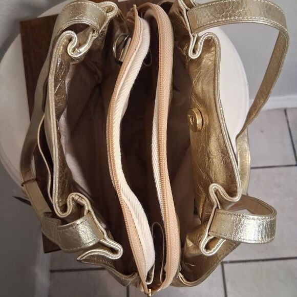 SAS Gold Shoulder Bag Metallic Hobo Design - Picture 5 of 11